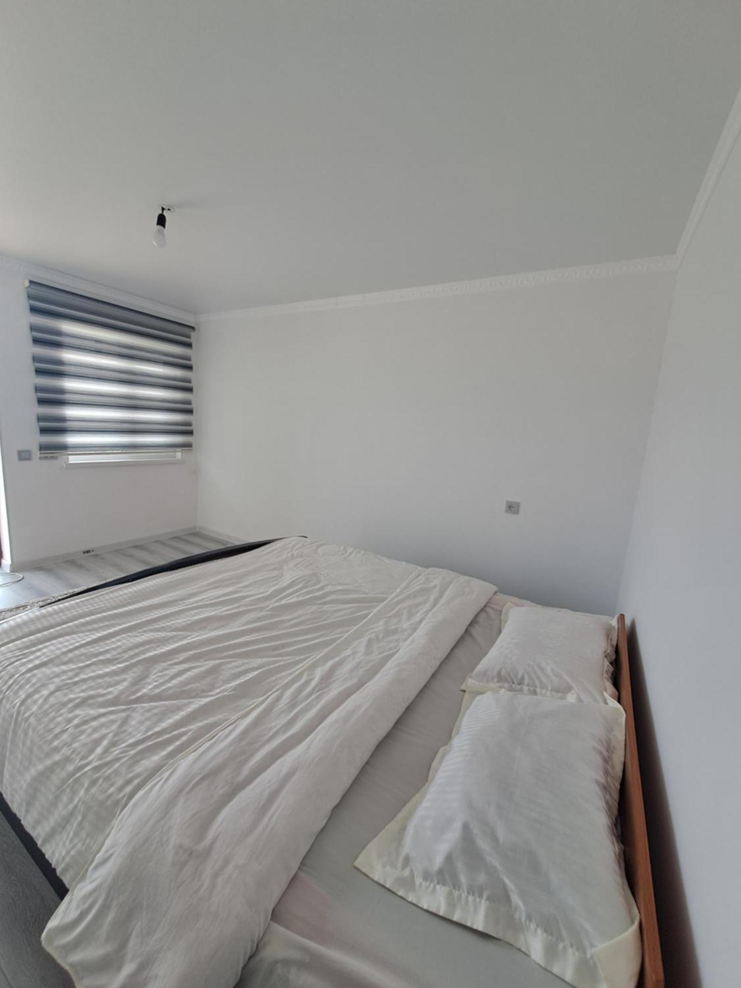 "Ailun" Guest House Tong Екстериор снимка